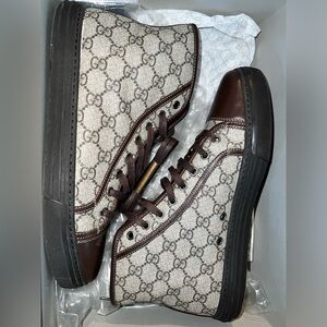 Men’s Authentic Gucci Sneakers 10 1/2